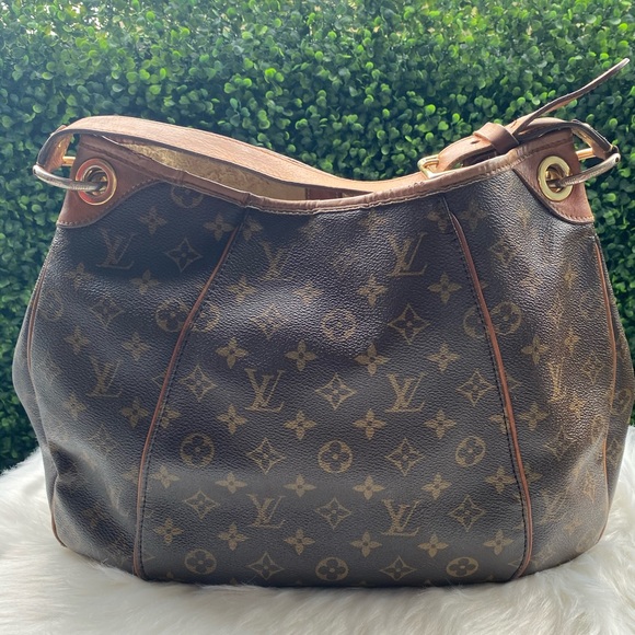 Louis Vuitton Monogram handbag Galleria PM - Picture 7 of 11